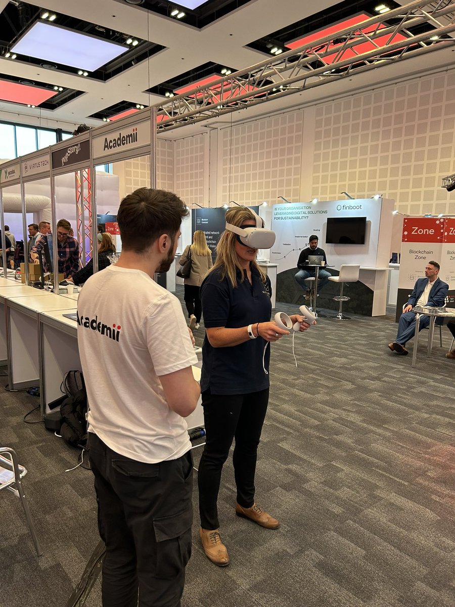 Thanks for ending the day on a high <a href="/ButterflyData/">Butterfly Projects</a> and popping by at <a href="/WalesTechWeek/">Wales Tech Week</a> with <a href="/TechnologyConnx/">Technology Connected</a> to experience our VR training. #WalesTechWeek