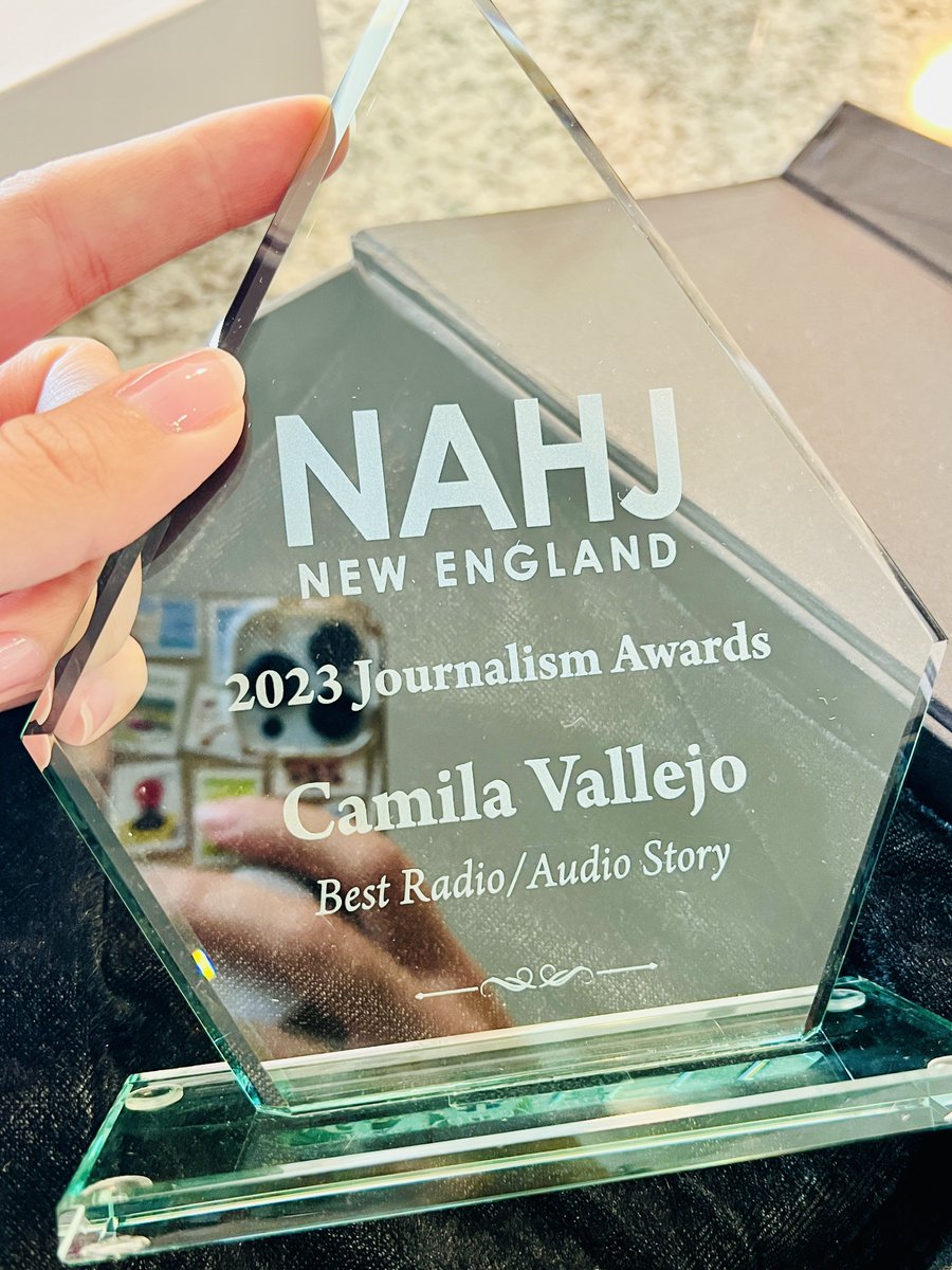 m_camilavallejo's tweet photo. Thank you so much @NAHJNewEngland for this beautiful award. So grateful to be a part of an organization that celebrates our culture and contributions to journalism. https://t.co/43ictNhqQ8