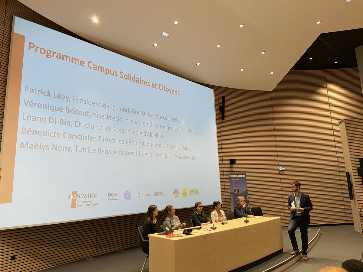 Université Grenoble Alpes (@ugrenoblealpes) on Twitter photo #Solidarité 👩🎓👨🏻🎓🧑🎓// Ouverture de la 9e soirée égalité des chances de la <a href="/Fond_UGA/">Fondation UGA</a> qui grâce à ses partenaires fondateurs soutient les projets de ses étudiants pour réaliser leurs parcours de vie et d’études. #santé #arts #sport #exil #Solidarité 👩🎓👨🏻🎓🧑🎓// Ouverture de la 9e soirée égalité des chances de la <a href="/Fond_UGA/">Fondation UGA</a> qui grâce à ses partenaires fondateurs soutient les projets de ses étudiants pour réaliser leurs parcours de vie et d’études. #santé #arts #sport #exil