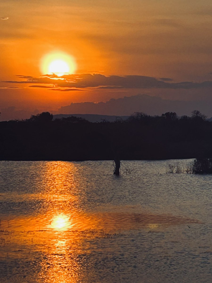 Kaweche Dam sunset,got one in before the journey home