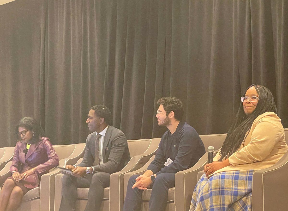 Ready for the panel on Inclusive Practical AI Applications for Districts and Classrooms moderated by our very own @roschelle63.👏🏽 Ft. this great lineup of speakers: @heatherdbuilds, @jasontoddgreen, @NicolasGertler, & @nnekamcgee. #InclusiveInnovation23