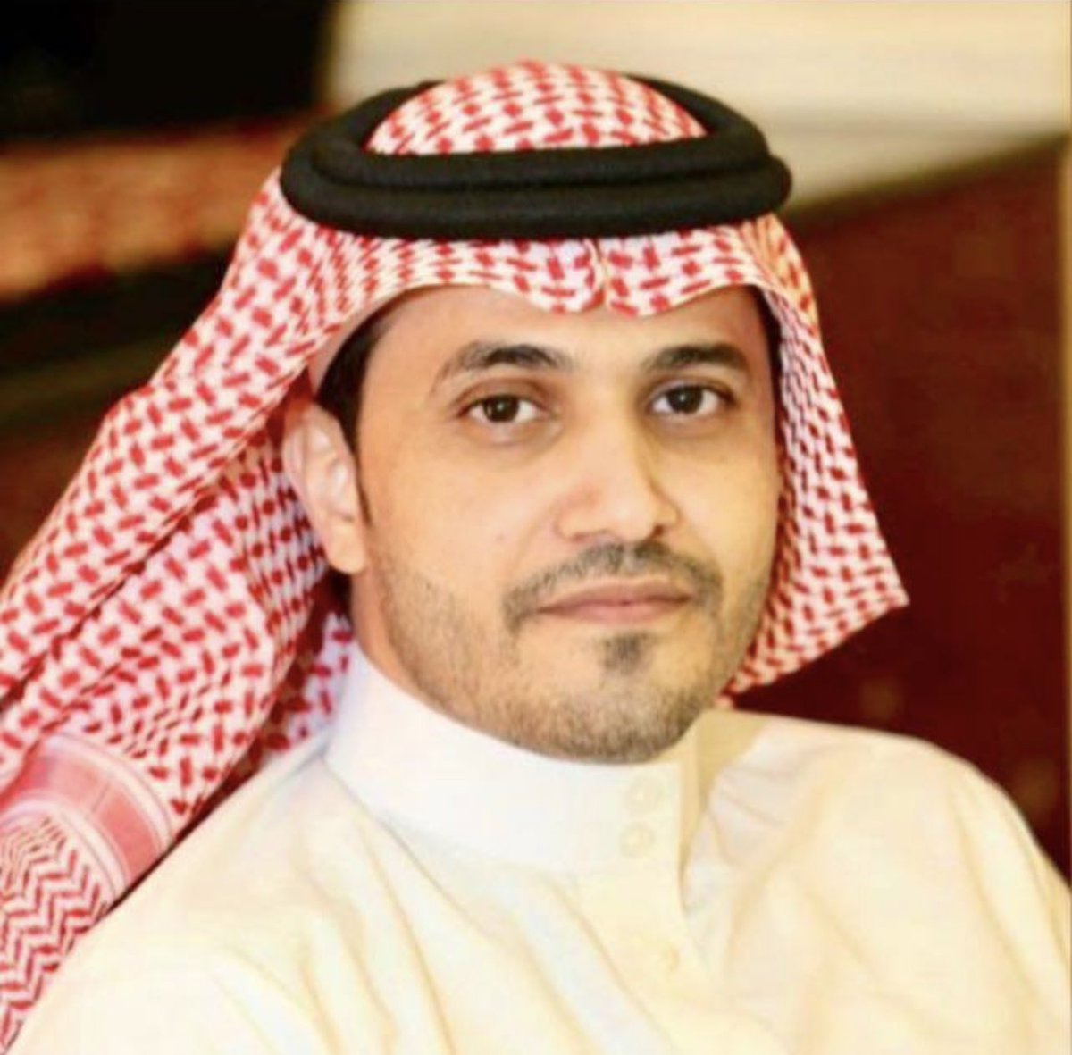 salehzhrani's tweet photo. كل صرح تعليمي يقف خلفه قائد ملهم ومبدع وصرحنا التعليمي يفخر بمدير
ملهم وهو رمز للعطاء وأهلاً للتميز
أدامك الله بيننا سحابة معطرة معطاءة ، كل عام ونحن بك أفضل ، ومعك أسعد ، وبك نفخر.
#يوم_المدير_العالمي 
#عبدالخالق_الشمراني 
#مدرسة_عبدالله_بن_أنيس https://t.co/2XyNFWLUNP