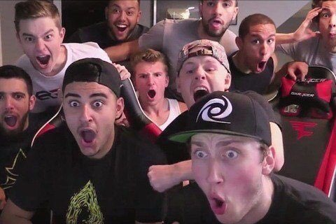 FaZeBlaze's tweet photo. 2015, what a time to be alive https://t.co/egaybpufzW