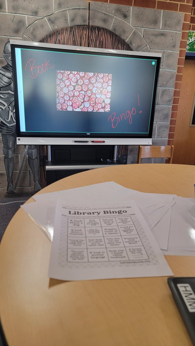 SpotsyLibrary's tweet image. Continuing to celebrate ReadTober with a Library Bingo Scavenger Hunt. @SpotsyKnights used their knowledge of YA Lit to find books for each square. Check Canvas for more ReadTober events! @hillmoy