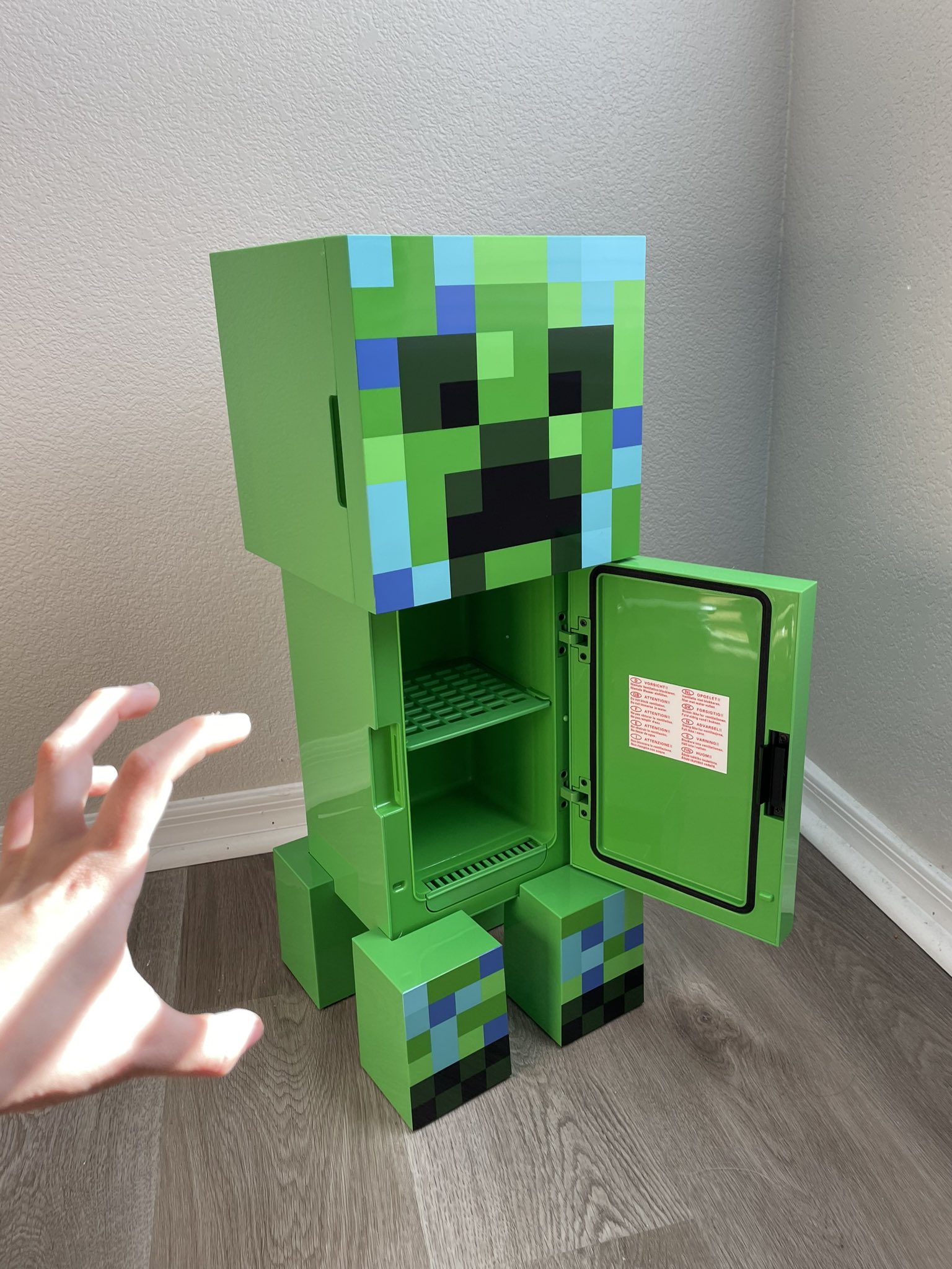 mastiff @ magfest on X: NICE LADY AT TARGET LET ME GET THE CREEPER FRIDGE  EARLY  / X