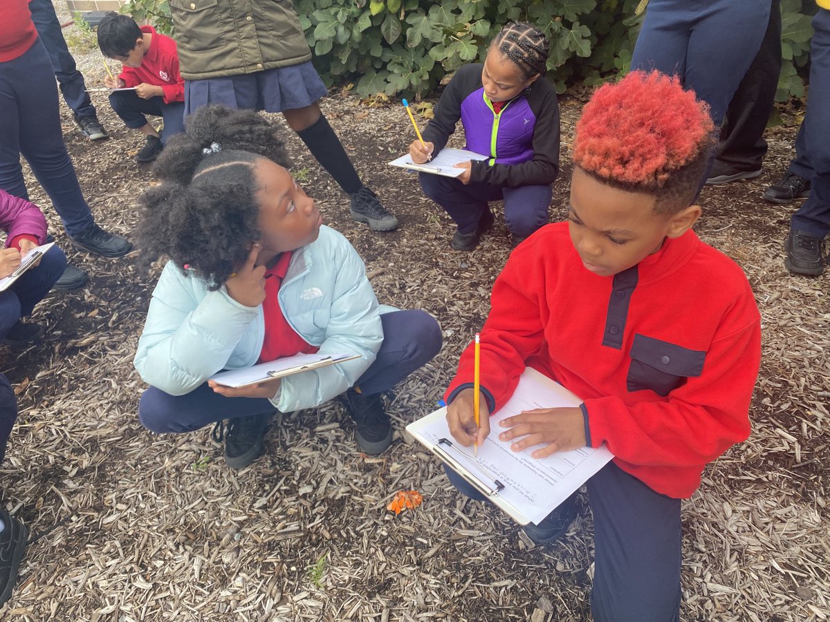 marietculver's tweet image. ‘Watershed Walk About’ #FieldExperience #OwlsCreek ⁦@LRNow⁩ ⁦@VAAquarium⁩ ⁦@vbschools⁩ #4thGrade #humanimpact #WeareVBSchools ❤️❤️❤️