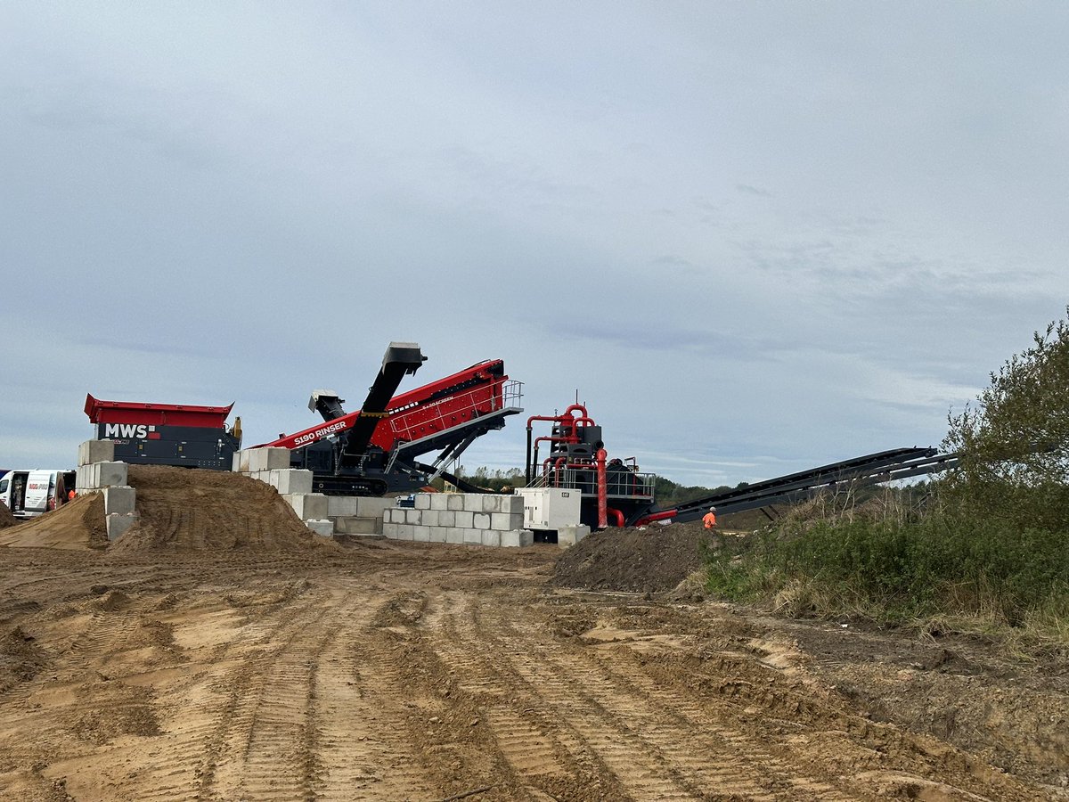 David Thompson tweet media