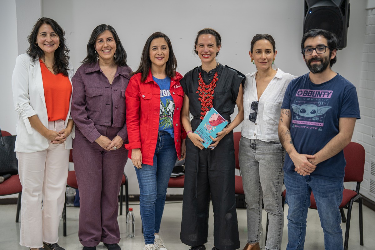 ¡Gracias por acompañarnos en el FAS 2023! 📚💕

Vivimos tres jornadas llenas de amor por los libros, disfrutando de actividades y firmas de autores/as como André Aciman, Inma Rubiales, Marie Lu, Emma Sepúlveda, Gastón Soublette, Florencia Álamos y más 

👉libroylectura.cl/el-entusiasmo-…