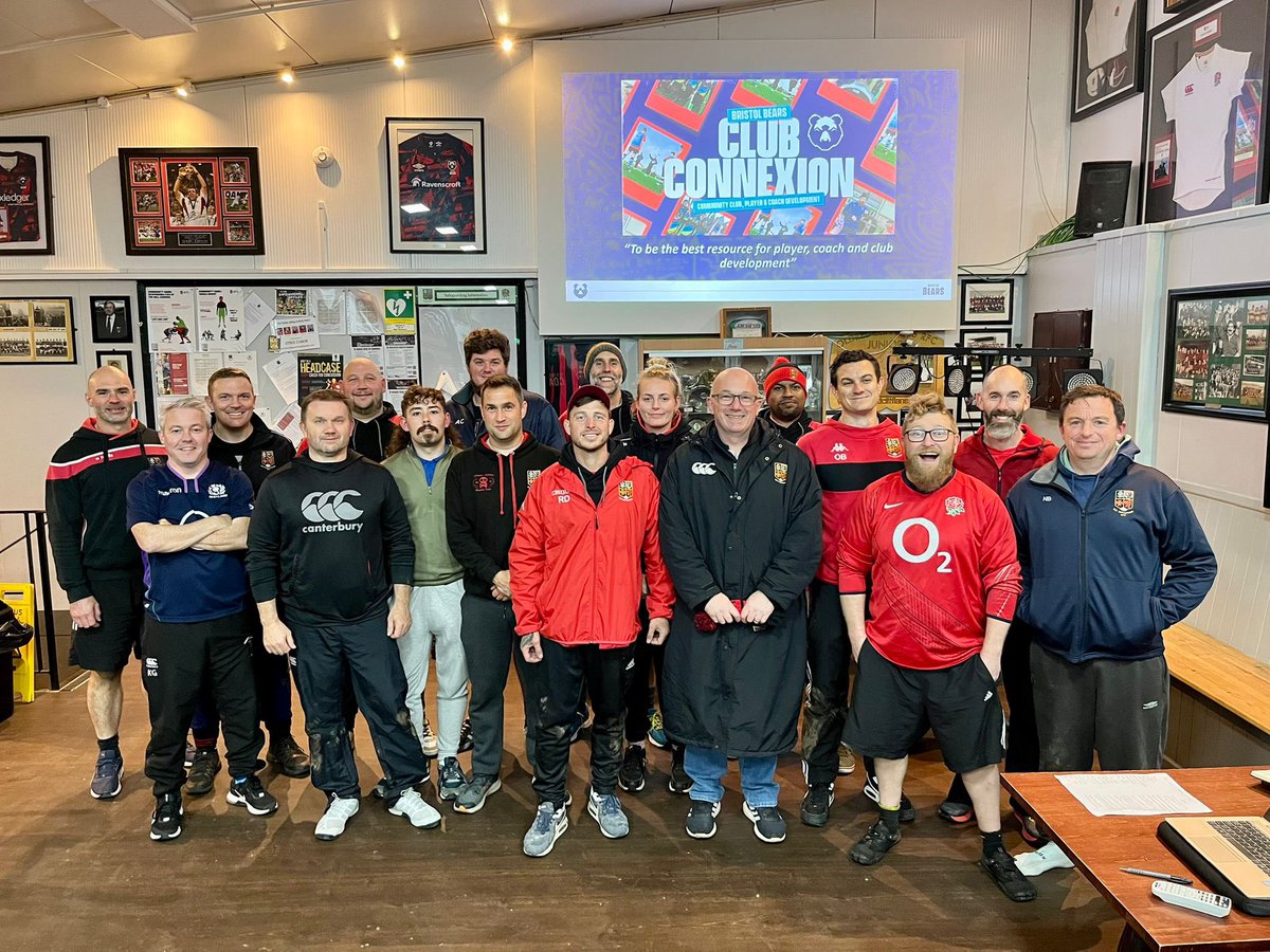 BrisBearsFound's tweet photo. A fantastic Club Connexion coach education evening with @OldRedsRFC 🔴⚫️

Another opportunity to highlight player, coach &amp; club development 📈 

Discussions &amp; activities centred on new tackle height laws &amp; ability to KBA and staying on feet! 🖐️ 

#ClubConnexions https://t.co/EGALNLqC5K