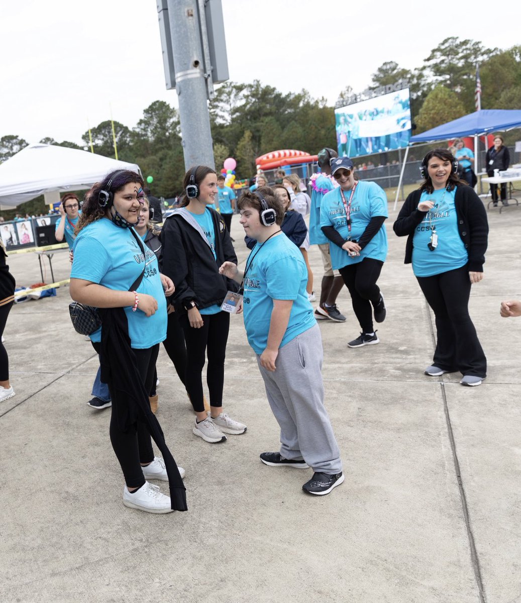 CCSO99's tweet photo. A special thanks to @silentevents for making our 2023 Awareness Day for Special Olympics even better!! Our students, volunteers, and even employees enjoyed their time dancin’ &amp; singin’! 🕺🏻💃🏼

#AllTogether https://t.co/Ss2nGXTrDG