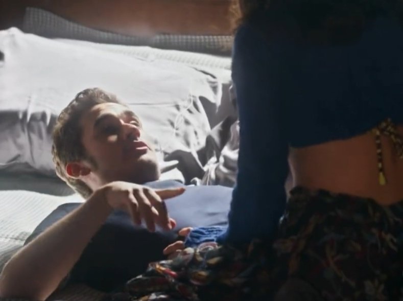 alicxss's tweet photo. olha essa cena olha que tesão pqp isis e giovanni vocês exalam química

BEIJO GIOISIS • #elasporelas https://t.co/g2pu8xYBfF