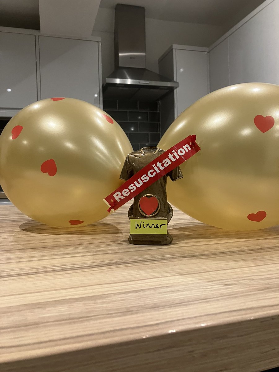 Emma Barlow tweet media