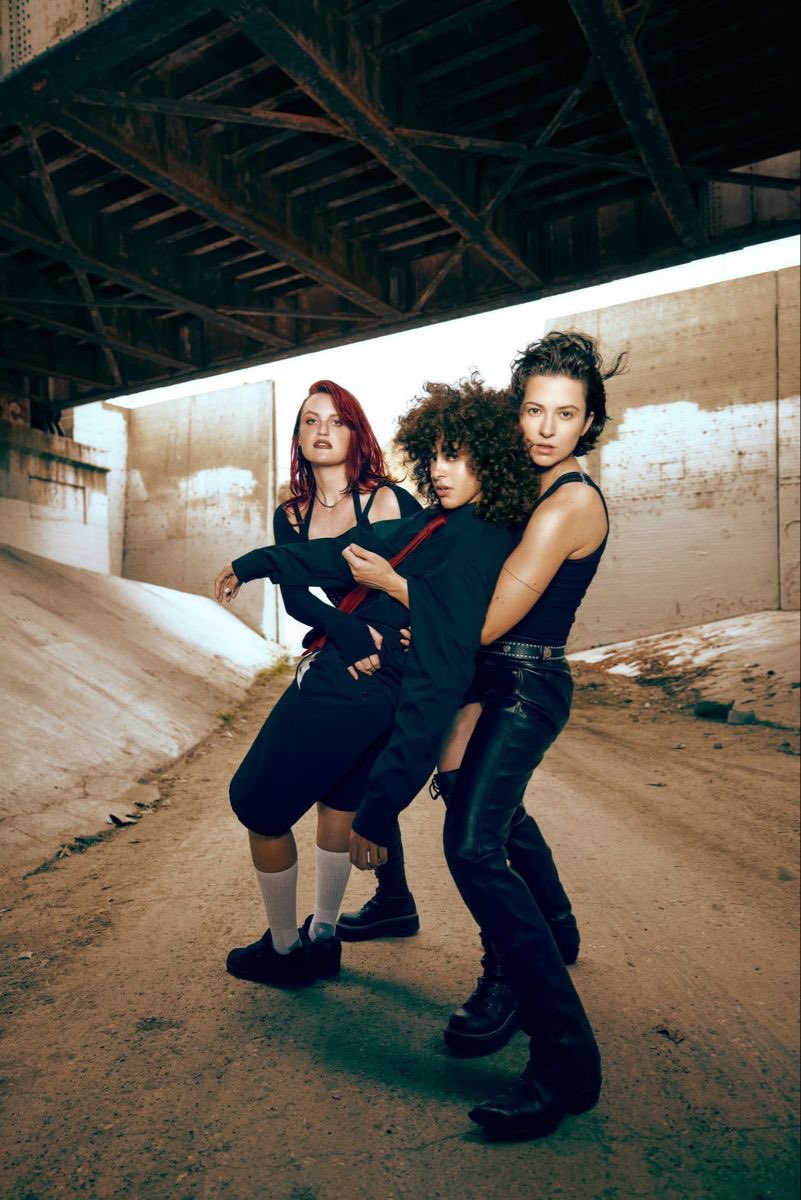 thank you for 1k little gay people in our phones many hugs and kisses xx