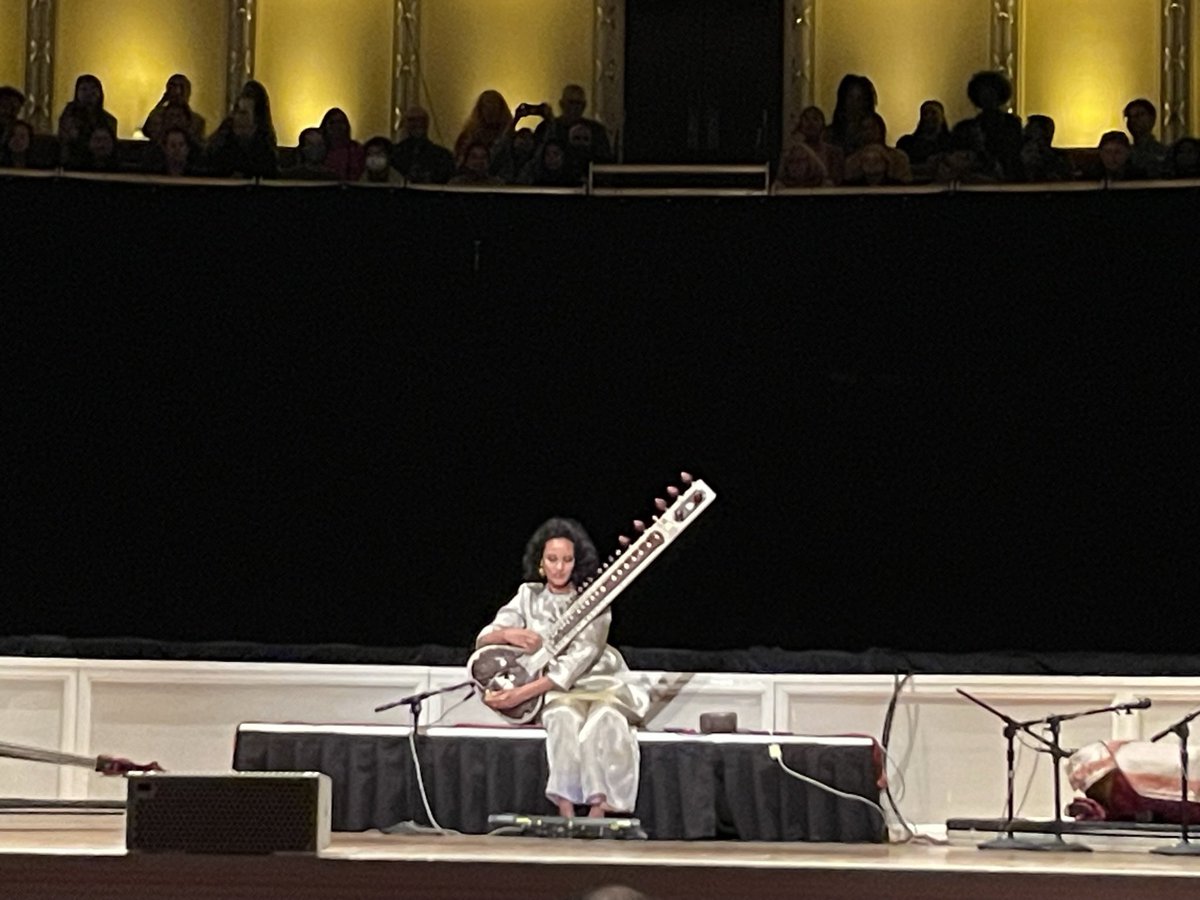 #amazing @ShankarAnoushka @chicagosymphony with @arunghosh @SarathyKorwar @tpirashanna @tomwfarmer 🙏 images.app.goo.gl/WGNJ4ZPVisDpz7…