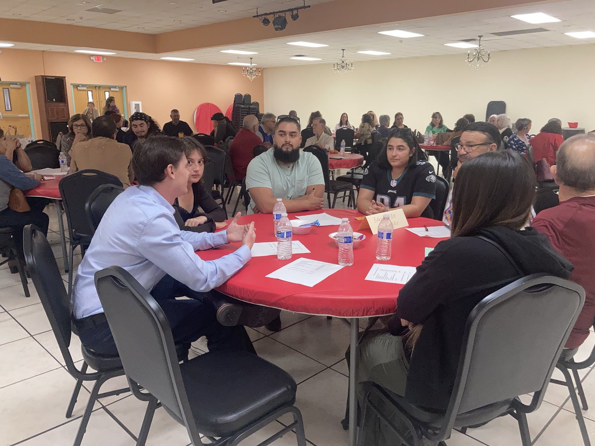 EPISOBI's tweet photo. On Sunday, EPISO/BI leaders reignited the practice of delegates assemblies and welcomed new members from St. Luke, Socorro, Ciudad Nueva and Canutillo/Westway. Delegates committed to an organization-wide house meeting campaign in January. Adelante! https://t.co/Wb1swDk0T9