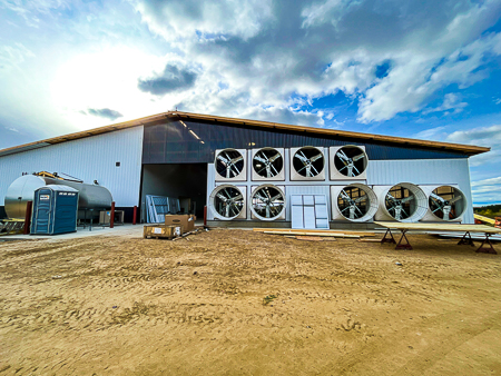 FoxCitiesBuild's tweet image. 🚜 Construction Update at: Wittenberg Embryo Transfer
The building teams continue with the installation of the ventilation system in this state-of-the-art dairy facility. 

#wittenbergembryotransfer #freestallbarn #milkingparlor #dairyfarm #agconstruction #foxcitiesbuilders