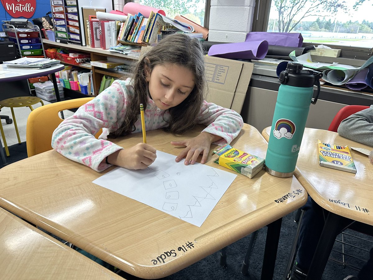 Miss Dworzycki ✏️ tweet media