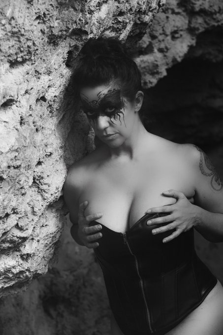 Na Du💋💋🥰? Ich habe heute ganz wilde Gedanken und die will ich heute mit Dir ausleben. Schau mal hier<a href="/tag/sexy"class="tags"><span>#sexy</span></a><a href="/tag/hot"class="tags"><span>#hot</span></a><a href="/tag/inked"class="tags"><span>#inked</span></a><a href="/tag/german"class="tags"><span>#german</span></a><a href="/tag/happygirl"class="tags"><span>#happygirl</span></a><a href="/tag/bigboobs"class="tags"><span>#bigboobs</span></a>