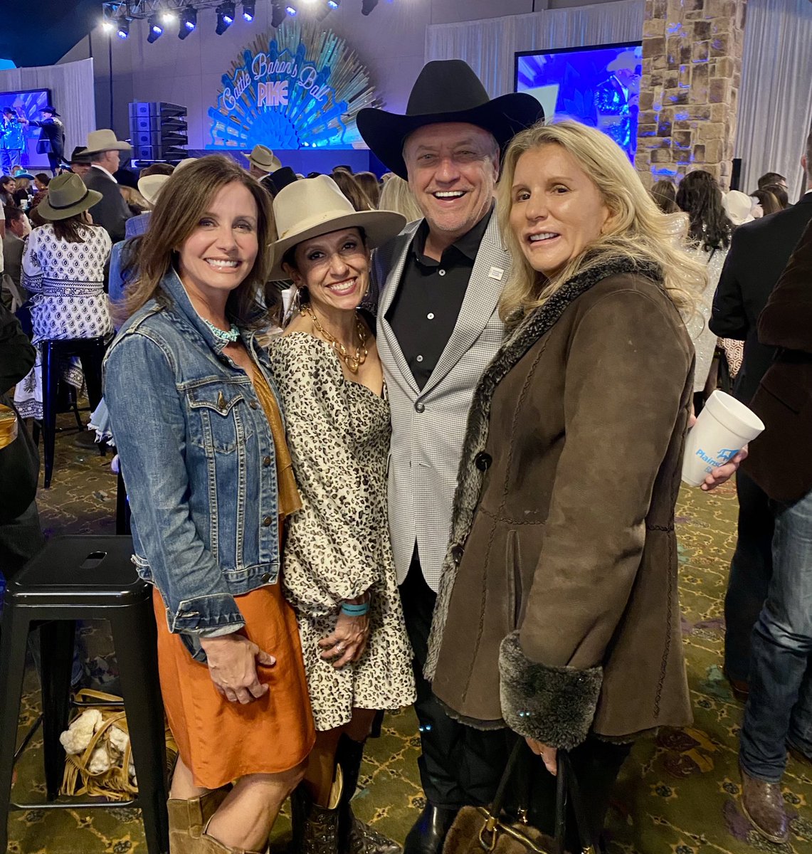 TonyFayPR's tweet photo. Congratulations @acstexas for 50 years of @cattlebaronsball, the world’s largest single-night fundraiser for @AmericanCancer! #CBB50 https://t.co/9Isd4i944W