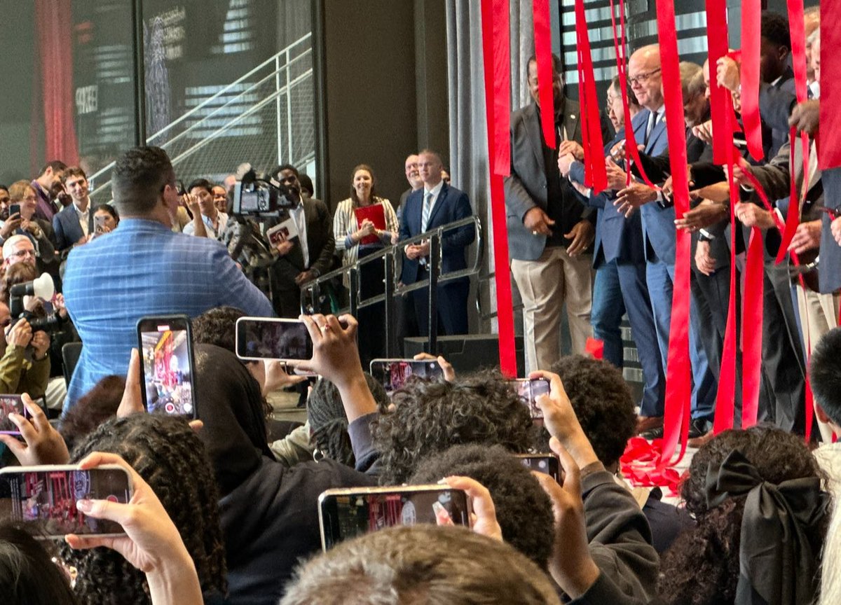 Rep. Jim McGovern (@repmcgovern) on Twitter photo It was an honor to be <a href="/Northeastern/">Northeastern U.</a> for the grand opening of the EXP Building, a research facility for science, engineering, teaching & more.
This building is inspiring. But Iâm most excited about what students will do with it to meet the challenges & opportunities of tomorrow. It was an honor to be <a href="/Northeastern/">Northeastern U.</a> for the grand opening of the EXP Building, a research facility for science, engineering, teaching & more.
This building is inspiring. But Iâm most excited about what students will do with it to meet the challenges & opportunities of tomorrow.