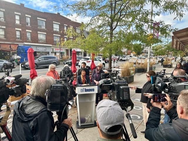 CaféTO patios make our neighbourhoods more vibrant places for residents, and they allow small businesses to scale up their operations, welcome more guests and hire more staff. Today, we announced three changes for 2024. 1/5