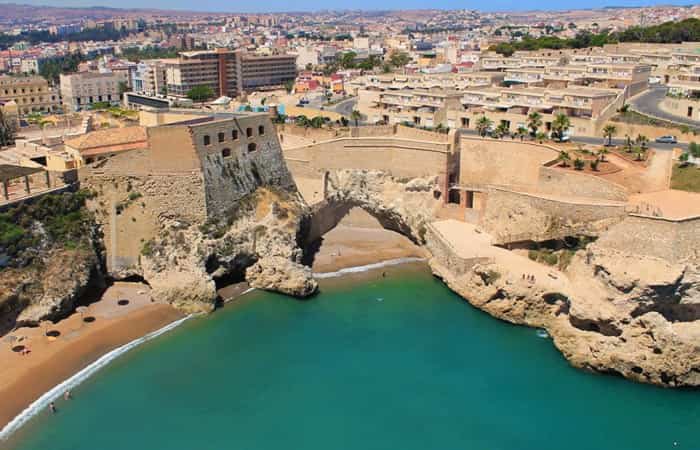 Pensando en los viajes de 2024 el primer destino programado es Melilla. Gracias a los bonos descuento que está haciendo la Ciudad Autónoma en bonosmelilla.es nos hemos aprovechado del descuento y visitaremos una de las pocas ciudades españolas que nos quedan por visitar.