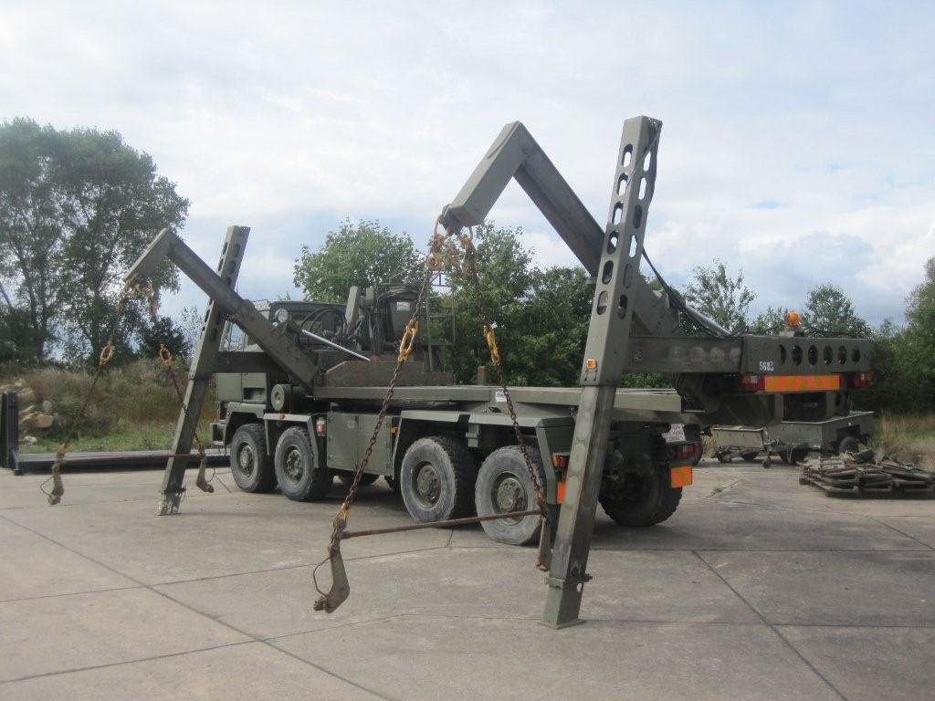 @E0Kkd @thinkdefence There are 15 for sale at GovSales. I think once EPLS turned up with the ability to lift ISO's without a rack, the bean counters probably lifted the scythe! Coupled with Units probably thought the inspections and lack of trained pers, a pain in the butt.