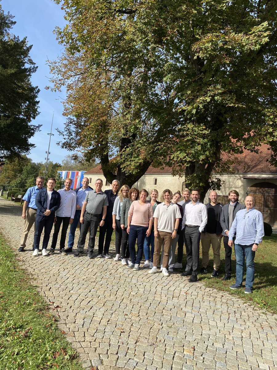 vladbspm's tweet image. Making friends and making memories - 4th High-Performance Leadership Forum
@TU_Muenchen
@UQ_News
@EdinburghUni
@ToddLoughead
@KatrienFransen
@Lefebvre_JS