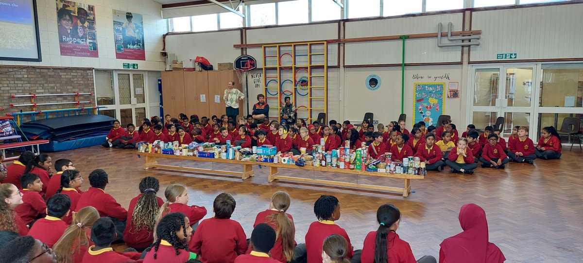 Year6Chantry1's tweet photo. Fantastic Harvest assembly this morning. Years 5 and 6 put on an excellent performance 👏🏻 Thank you to everyone who donated to the foodbank. #unity #generosity #pioneerpromise https://t.co/gRHpSBqOuu