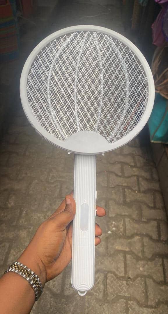 giftymartlagos's tweet image. Foldable Rechargeable Mosquito Swatter

Price #7500

Click link in Bio to Order or send a DM

#mosquitobatonline #mosquitobat #mosquitokillers #mosquitokillerbat #rechargeablemosquitobat #rechargeablemosquitoracket #rechargeablemosquitoswatter #rechargeablemosquitokiller