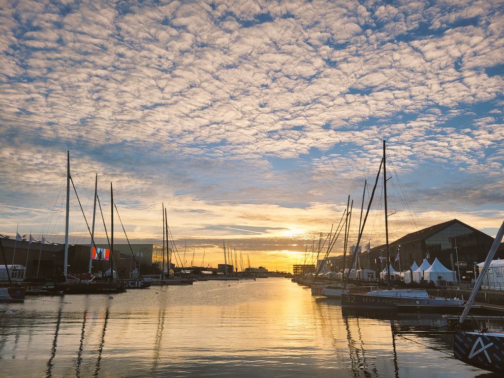 La @TransatJV fête ses 30 ans ! Rendez-vous autour du bassin Paul Vatine du 20 au 29 octobre #lehavre #transatjacquesvabre #Normandie #photography @LH_LeHavre @TransatJV