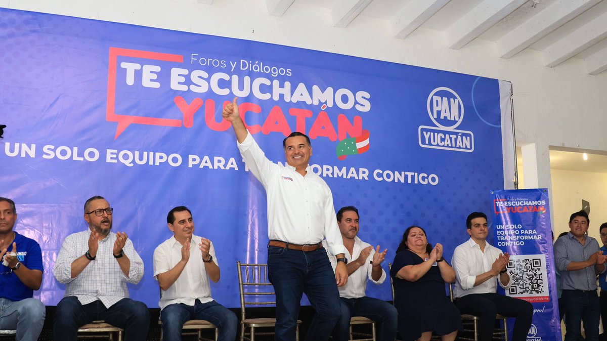 AsisFC's tweet photo. En el foro "Te Escuchamos Yucatán" en #Progreso junto a @RenanBarrera , Coordinador del #EquipoYucatán y el Alcalde @JULIANZACARIASC, escuchamos ideas para conformar nuestra próx plataforma política y entregamos nombramiento a @ErikRihani como Coordinador del #EquipoProgreso https://t.co/z8edgjSuhA