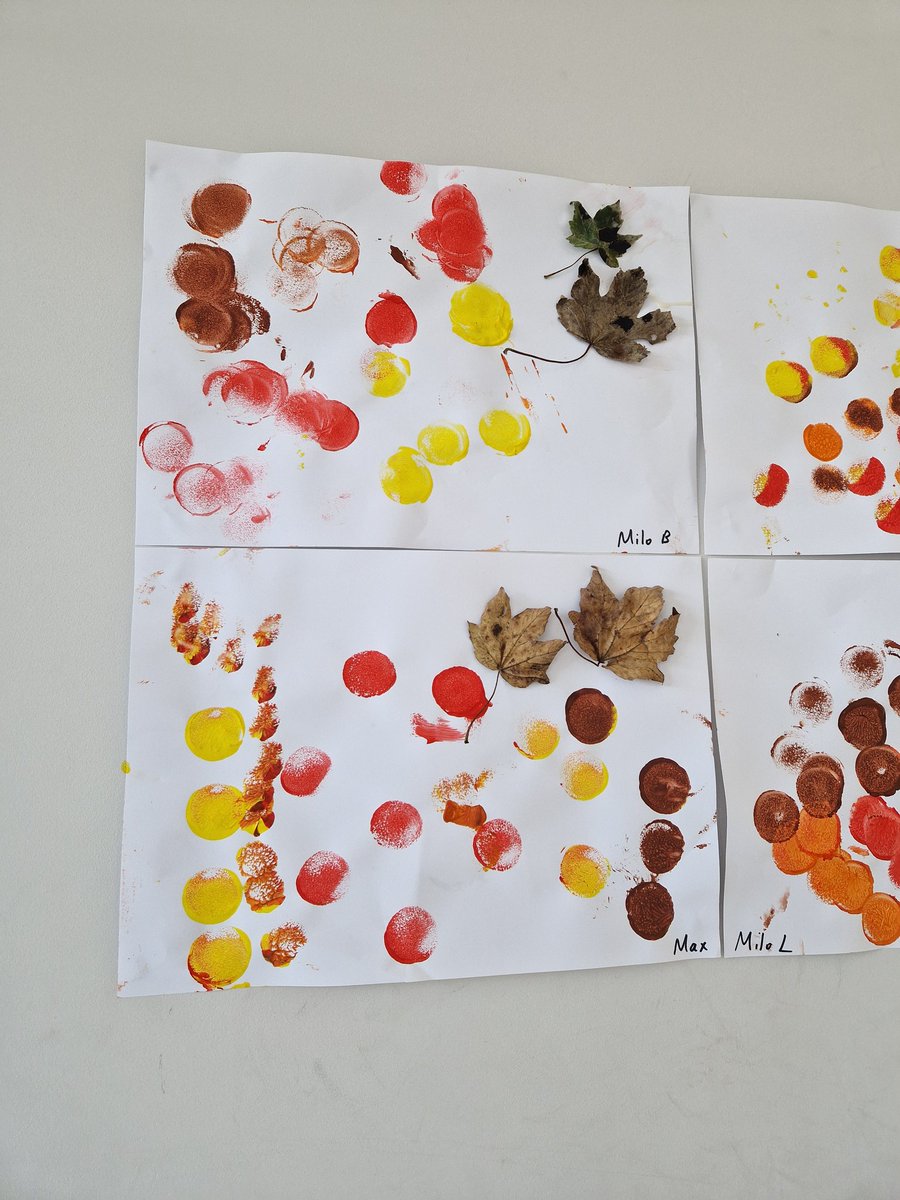 Laura_McGrath4's tweet photo. Our lovely autumn collages using paint, sponges and leaves!
@BallinteerETNS @muinteoirodwyer
@SuzanneScollard
#Autismclass https://t.co/2Tq4rq46rl