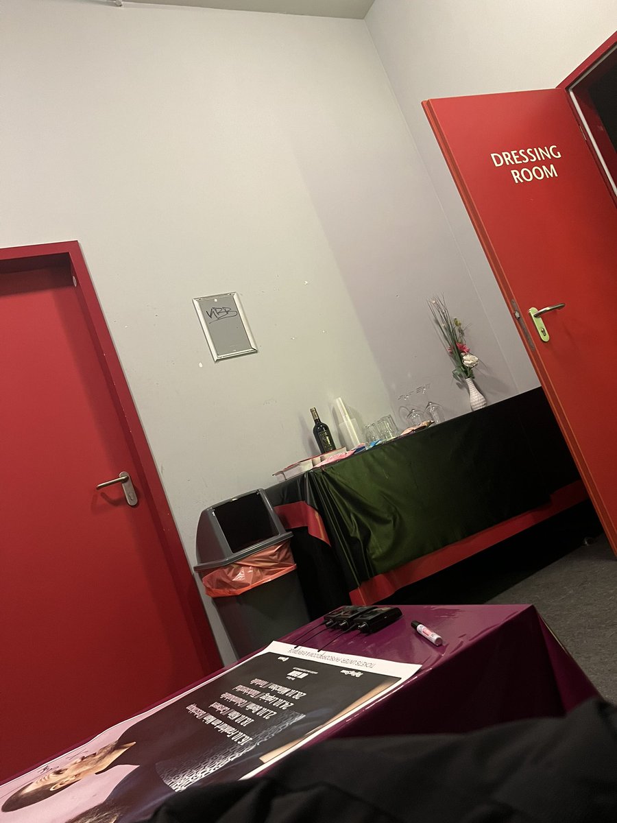 Sleaford Mods tweet media