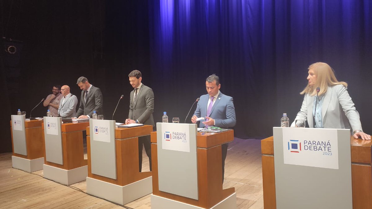 Esta noche a las 22 en vivo x <a href="/eloncecom/">elonce.com</a> los vas a ver a todos juntos en un solo programa por última vez antes de las #Elecciones2023 
Vienen los candidatos a la intendencia de #Parana, candidatos del Gran Paraná y el candidato a gobernador q todos querrán escuchar