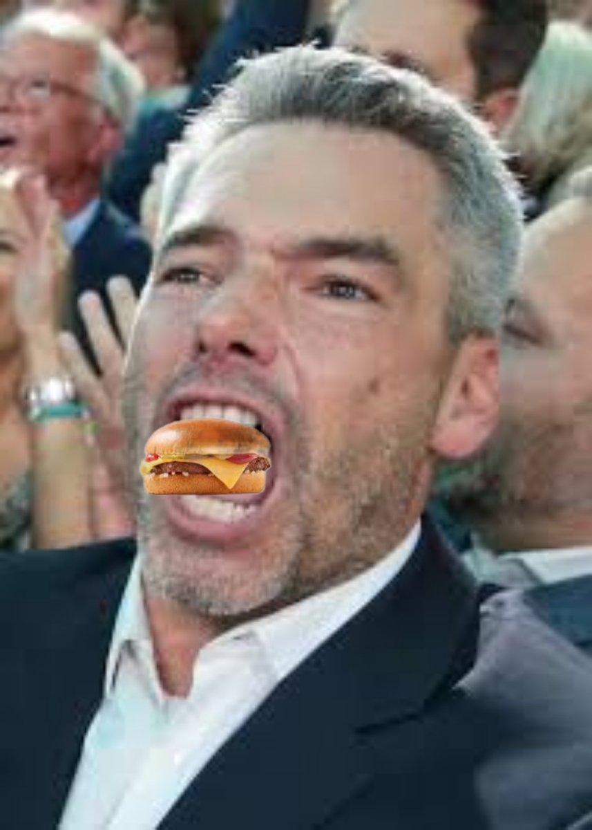 ayranmagmaneben's tweet photo. Der @karlnehammer  ist heute im #Burgerforum https://t.co/5WY5w3Mvtx
