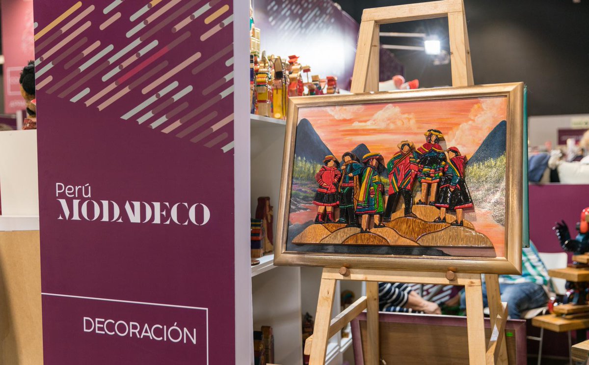 Promperu's tweet image. 👉 Este evento es el epicentro de innovación, diseño y sostenibilidad, esencial para diseñadores, empresarios y profesionales del sector peruano.

📌 Conoce más aquí: gob.pe/es/n/850427.

🌐 perumoda.com

#PeruModa2023 #PeruModaDeco #ModaSostenible

🧵2/2