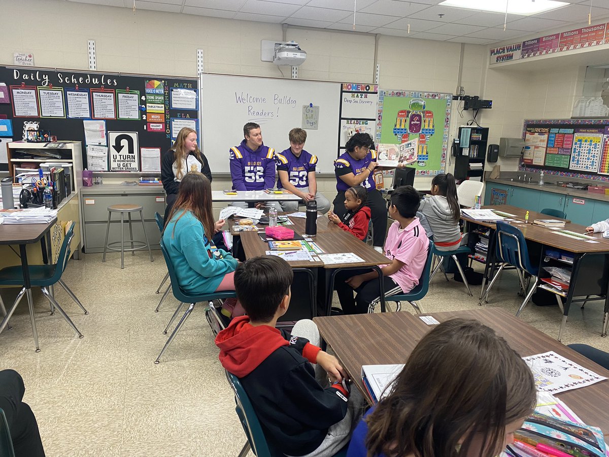 Mrs. Weldon tweet media