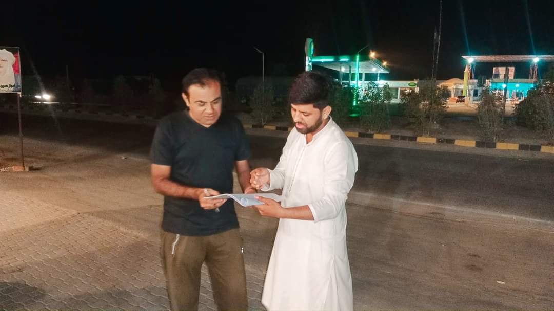 ShifaWelfare's tweet photo. SHIFA Team is on-site at Al Manzar Point, Jacobabad, for field validation! purpose of this activity is to assess traffic patterns and improve service deliveries, ensuring transportation adheres to best practices.  #SHIFA  #ClimateAction #airpollutionsolution #Transportimprovement https://t.co/F31uTJeyO6