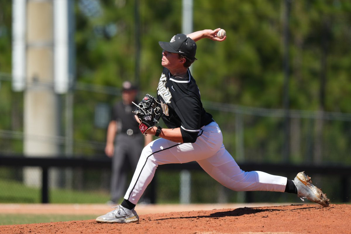 Dominic Castellano and Tyler Kozera combined to allow just 3 hits and 1 unearned run while striking out 7 over 5.0 innings yesterday against Florida Tech 🔥 #FallBall #ChargeOn⚔️