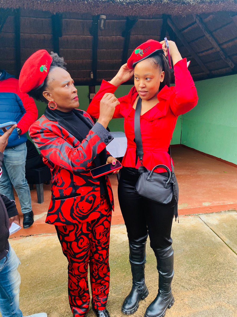 MaheroSekgala's tweet image. Fomer public protector Advocate Busisiwe Mkhwebane and her daughter fighter Pheladi have officially joins the EFF