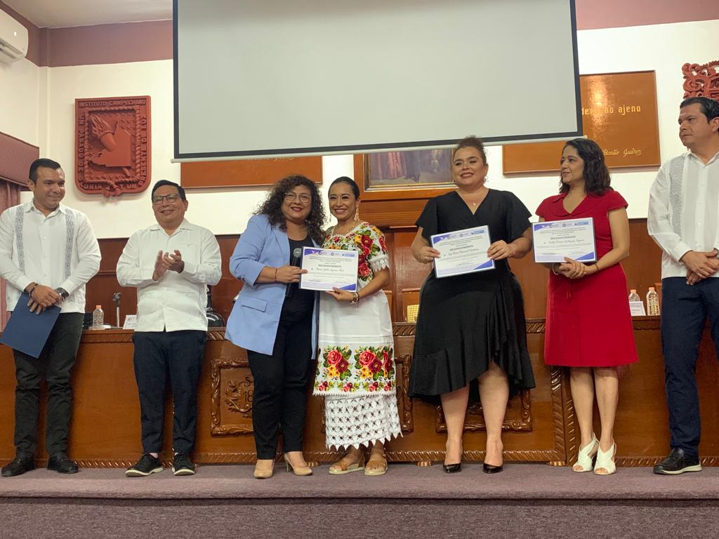 Tuve el enorme gusto de participar en la presentación de una herramienta importante para las personas adultas mayores, la Guía para el uso de tecnologías para personas mayores.
