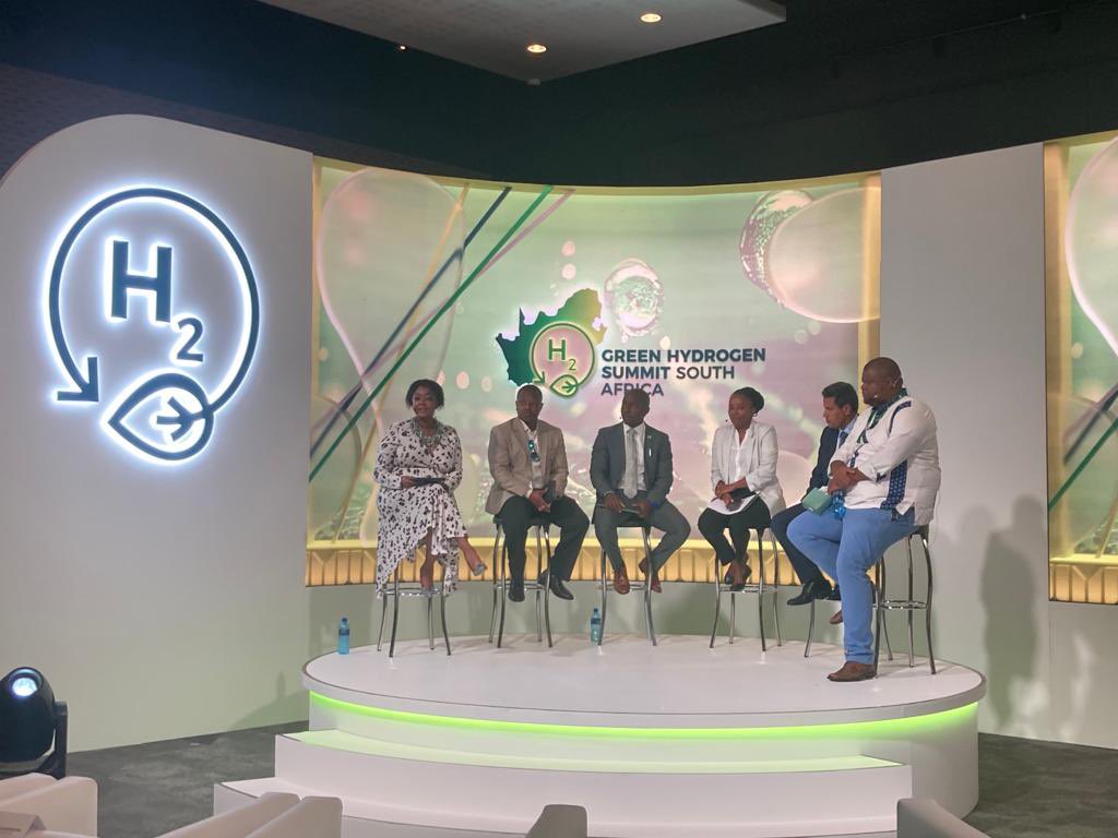 MsKabue's tweet photo. Joined a panel discussion with members of the Africa Green Hydrogen Alliance #AGHA #Mauritania #Kenya #Namibia #SouthAfrica on catalytic green hydrogen projects at the second  #SAGreenH2Summit in Cape Town &amp; interacted with the AGHA chair @Kgosientsho_R https://t.co/ZdJJxrvP8u