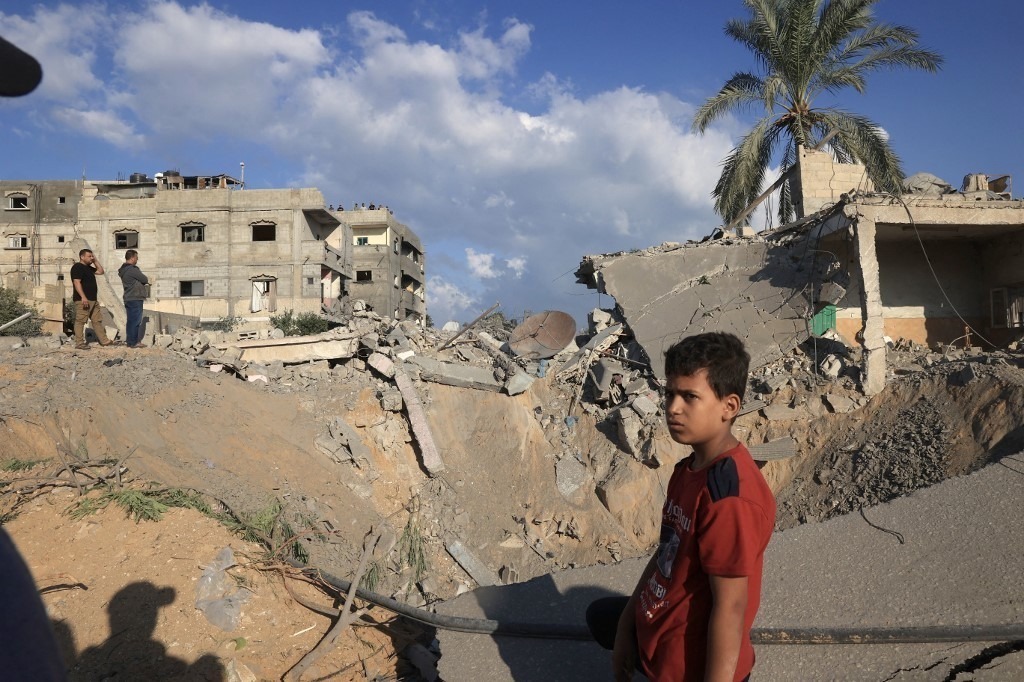 GAZA UPDATE: More than 1,000 Palestinian children in Gaza have been killed by Israeli attacks. Additional children are unaccounted for and missing under the rubble of destroyed buildings, indicating the true death toll is much higher. Our Oct 16 report: dci-palestine.org/one_palestinia…