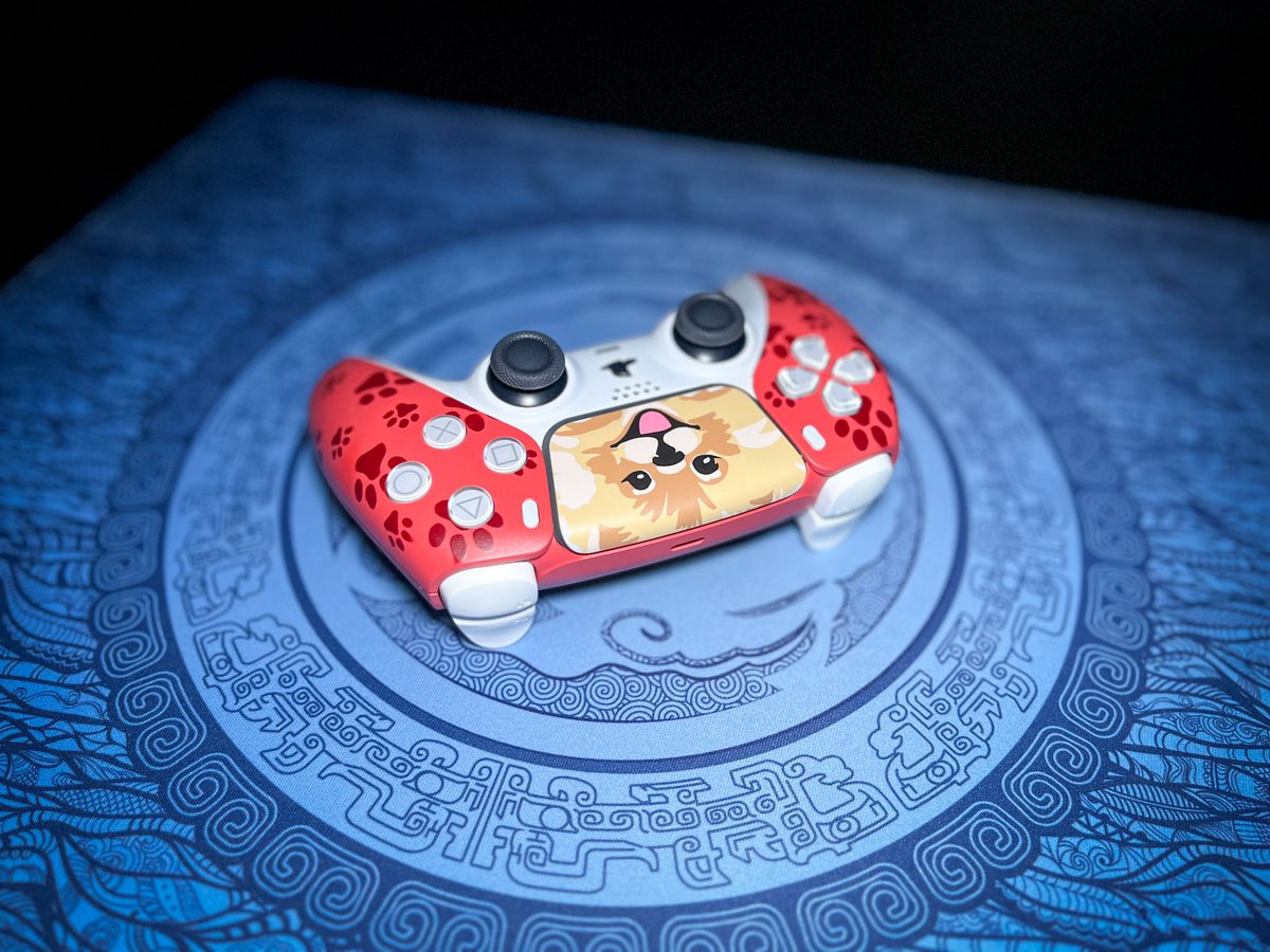 Customicegg's tweet photo. 🎨 Artista: @pedrobife
✏ Design: @daniblury
⚠ Quer customizar um mouse, controle, gabinete, teclado, pc ou console? Entre no nosso site ou mande mensagem no nosso insta!
#custommouse #customart ##gaming #gear #customice #art #mousecustom #setup #Sony #DOG #customcontroller https://t.co/FBEXwblUnd