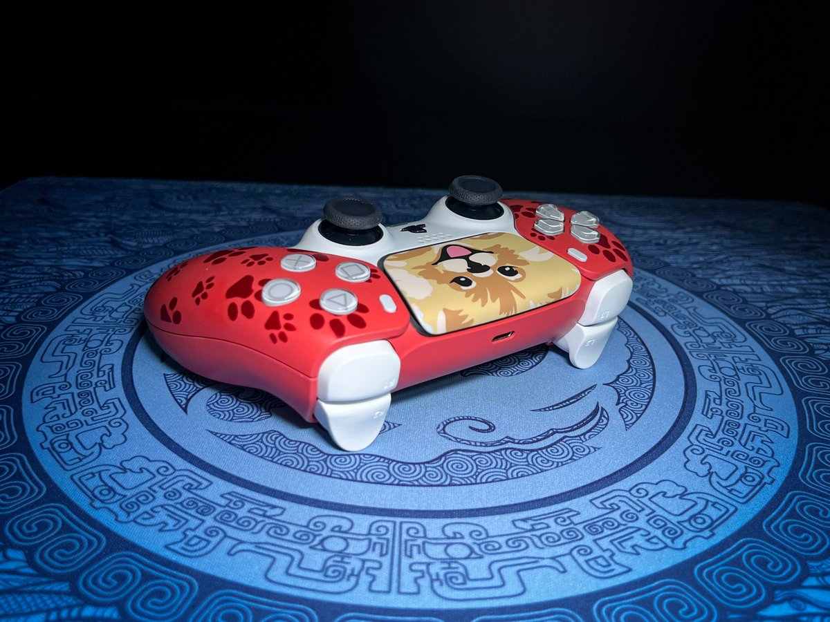 Customicegg's tweet photo. 🎨 Artista: @pedrobife
✏ Design: @daniblury
⚠ Quer customizar um mouse, controle, gabinete, teclado, pc ou console? Entre no nosso site ou mande mensagem no nosso insta!
#custommouse #customart ##gaming #gear #customice #art #mousecustom #setup #Sony #DOG #customcontroller https://t.co/FBEXwblUnd