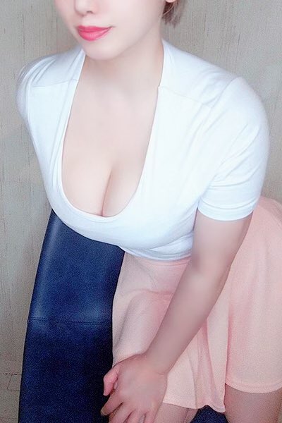 ti_man_'s tweet photo. 10月17日（火）🈵🈵🈵🈵🈵🈵🈵
美美満満満セラピストさん大出勤❣️

☀️上原@uehara_ayu8 
☀️芦名🆕
☀️鶴村@rinetsuru 

☀️大宮@ohmiyasuzudayo 
☀️佐藤
☀️滝川@takigawa_mirei 
☀️小町@aroma_chika 
☀️武田@8_RIKA_24 

☀️綾瀬@mina_ayase8 
☀️天野

🌕美崎
🌕新川@OGMO4SmfTWxT4MA 
🌕藍山@yuria_aiyama 

🌕三上@MIkAMINONOA 
🌕水嶋@mizushima_sachi 
🌕猫野@_nekosayu_ 
🌕仲村@tsuba_oil 

☁️西本@sora_nishimoto 
☁️二階堂@shizuka888aroma 
☁️白石
☁️藤咲

🎉2023年グランドオープン🎉

新橋メンズエステ 『アロマスペック』
https://t.co/2gF6Wq5Hel

#メンエス東京 #オイルマッサージ
#銀座 #赤坂 #神田 #秋葉原 #日比谷
#旧アロマエイト #エステサロン
 #有楽町 #烏森口 #日本人セラピスト 
#ティッシュ9900 #深夜営業 
#24時間営業 #割引 #セラピスト求人