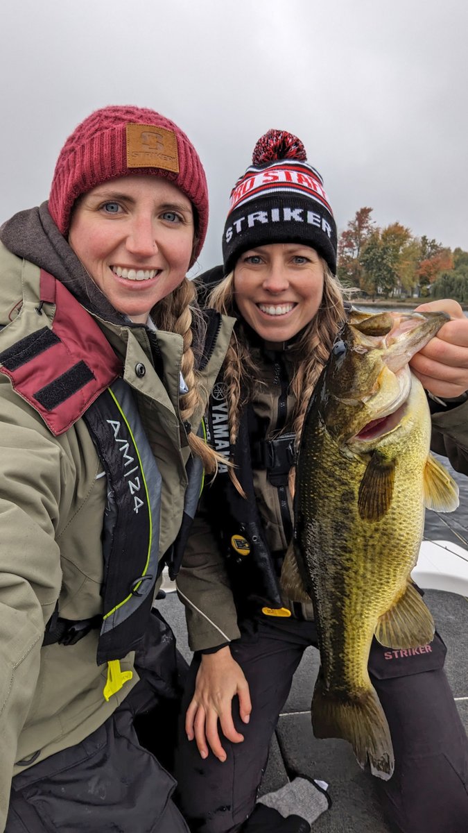 Another Big Bass Megabucks in the books for Pam Stewart and I on Big Rideau Lake! Our biggest bass of the day ended up being this 3.41lbs largie which wasn’t quite big enough to bring to the scales, but still a fun catch! 😄 #fishing #bassfishing #girlswhofish