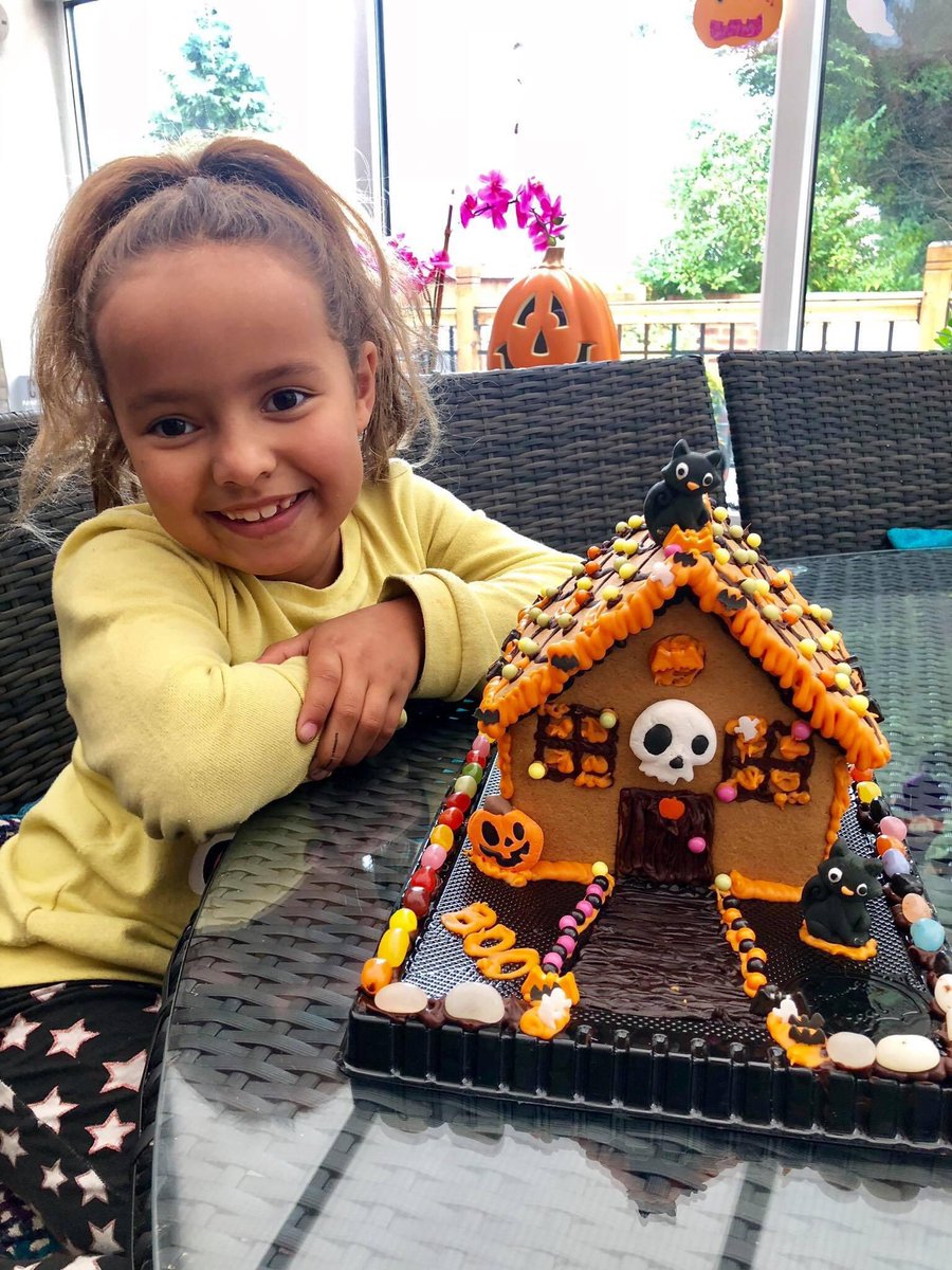 @Tesco Love baking with my daughter!! 😍🎃🧡✨✨ #TescoHalloween