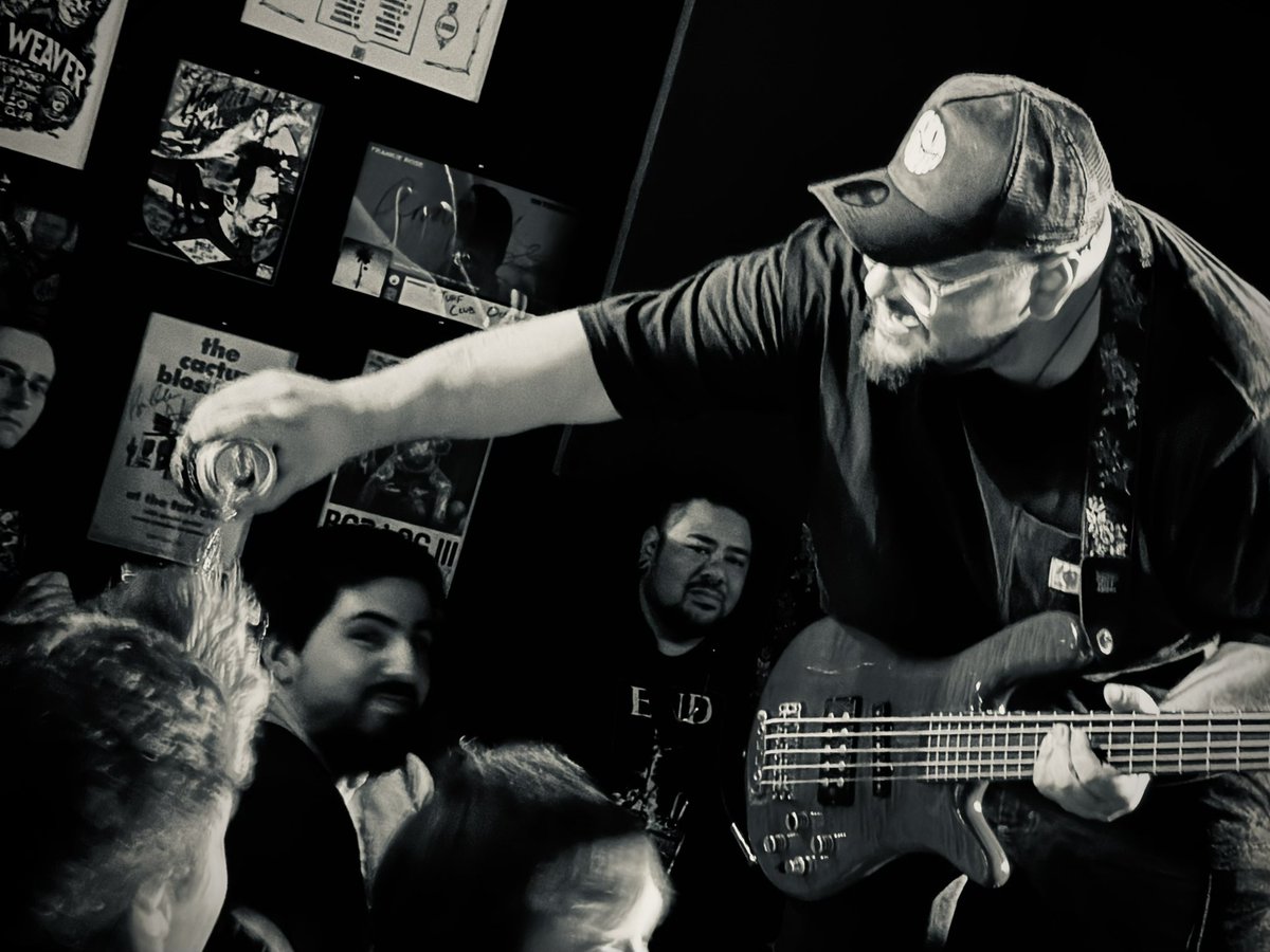 Moon Tooth (@moontooth1) on Twitter photo Minnesota rocked. Tomorrow we’re in Winnipeg at Park Theatre. Let us rock.
📸 - <a href="/johnbryaniv/">John Bryan</a> #moontooth Minnesota rocked. Tomorrow we’re in Winnipeg at Park Theatre. Let us rock.
📸 - <a href="/johnbryaniv/">John Bryan</a> #moontooth